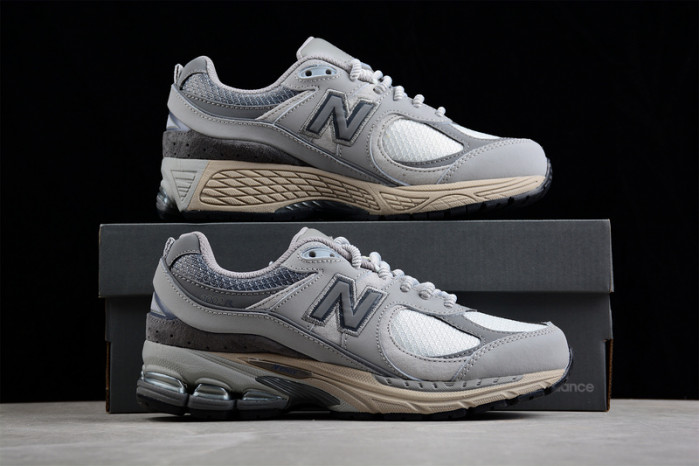 New Balance M2002RVC