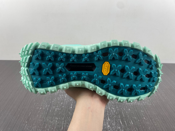 MONCLER TRAILGRIP GORE-TEX