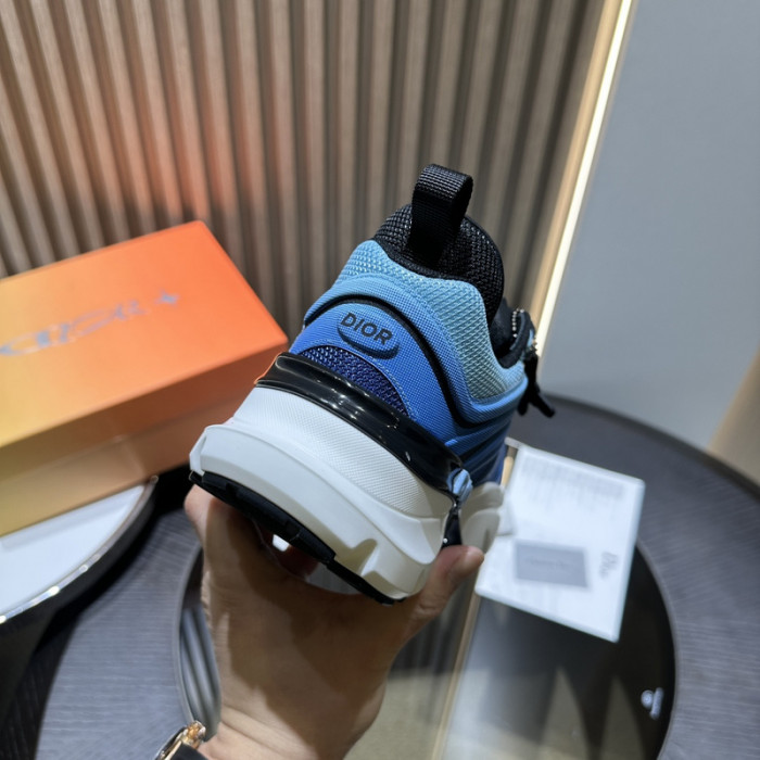 DIO* KAWS B33 SNEAKER