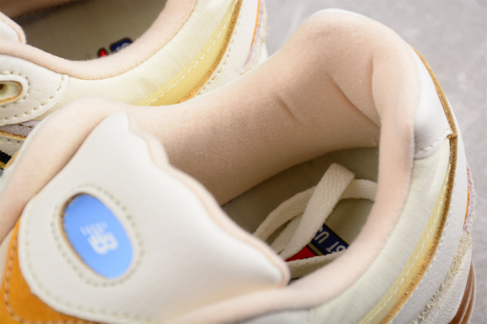 New Balance M2002RJ1