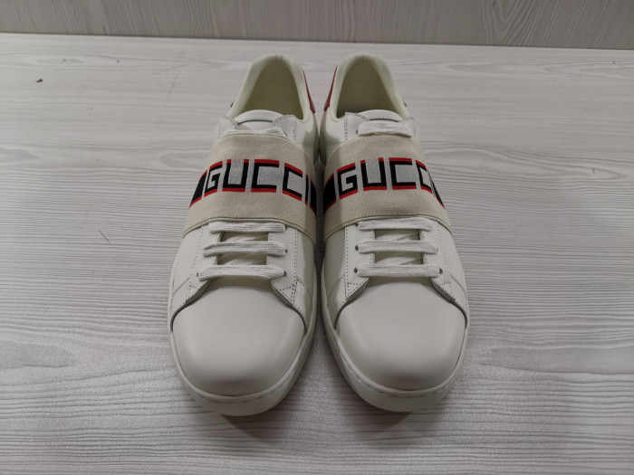 Gvc*1 Platform Sneaker