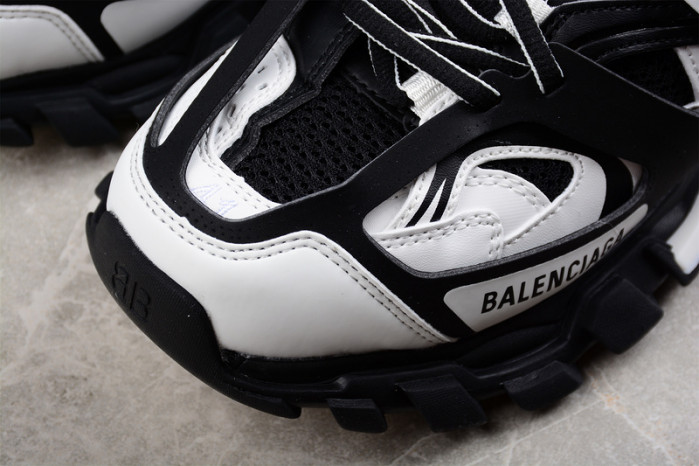 Ba1en*iaga Track Mule