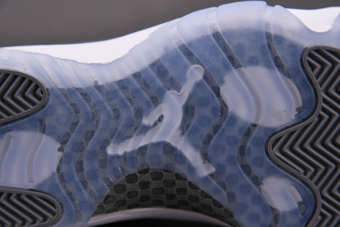 AIR JORDAN 11 RETRO COOL GREY 2021 CT8012-005