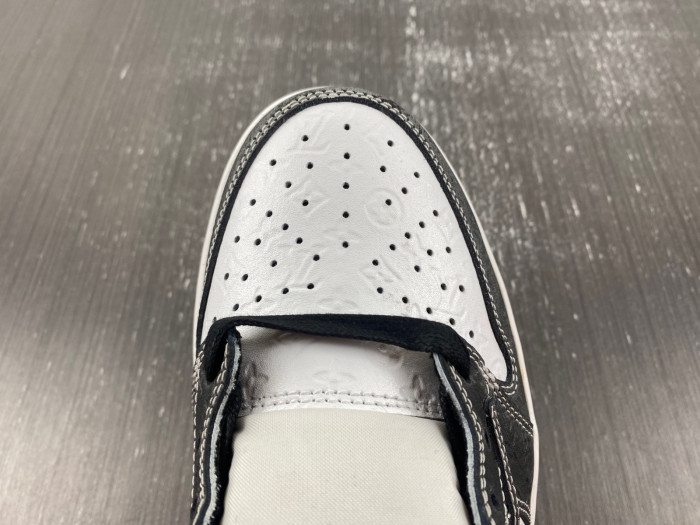 Air Jordan 1 Retro Low LV Panda DL2211-001