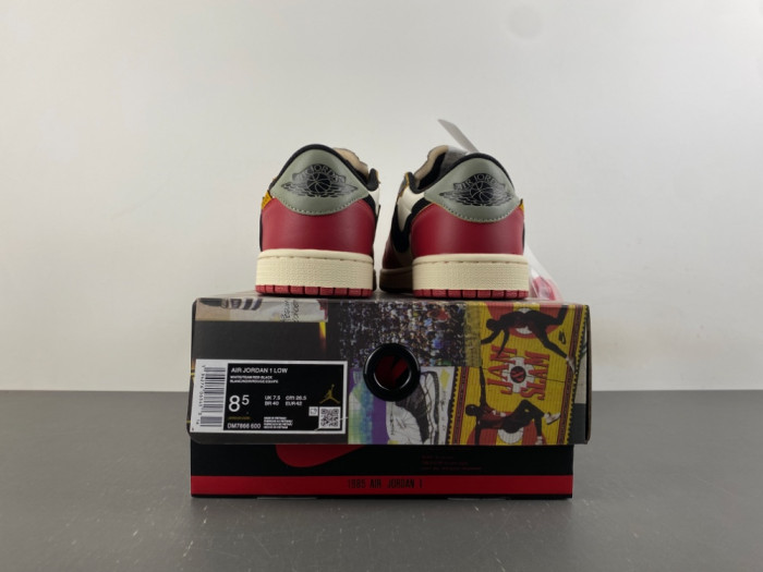 Travis Scott x Air Jordan 1 Low DM7866-600