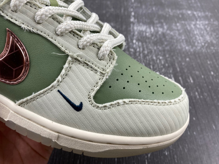 KYLER MURRAY X NIKE DUNK LOW BE 1 OF ONE FQ0269-001