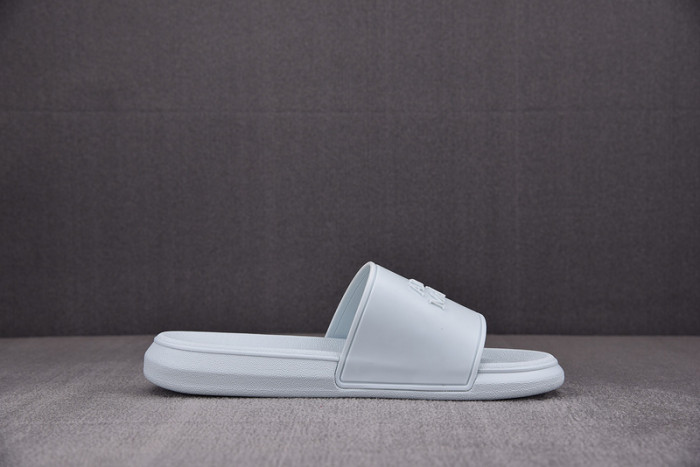 A1exa*der Mcqv*en SANDALS