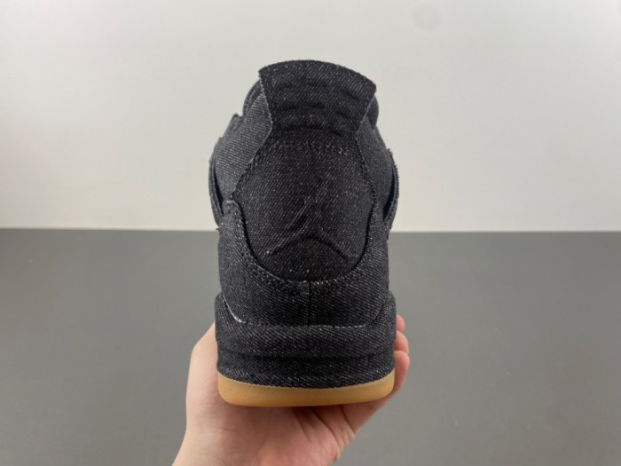 Leu*s x Air Jordan 4 “Taupe Haze”A02571-001