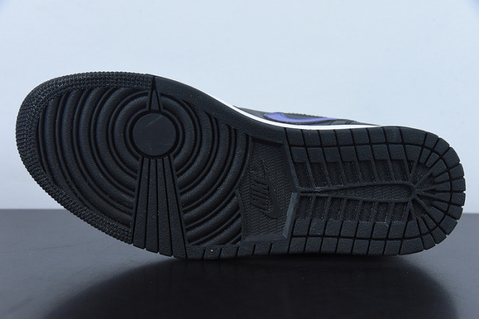 AIR JORDAN 1 LOW “TAXI” 553558-701