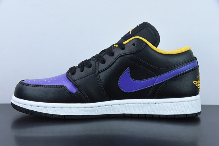 AIR JORDAN 1 LOW “TAXI” 553558-701