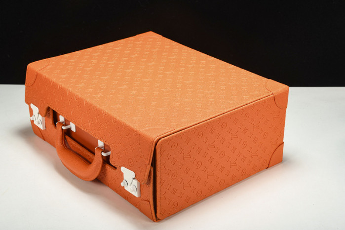 Nike Low Air Force 1 x LV 6A8PYL-001  (special box)