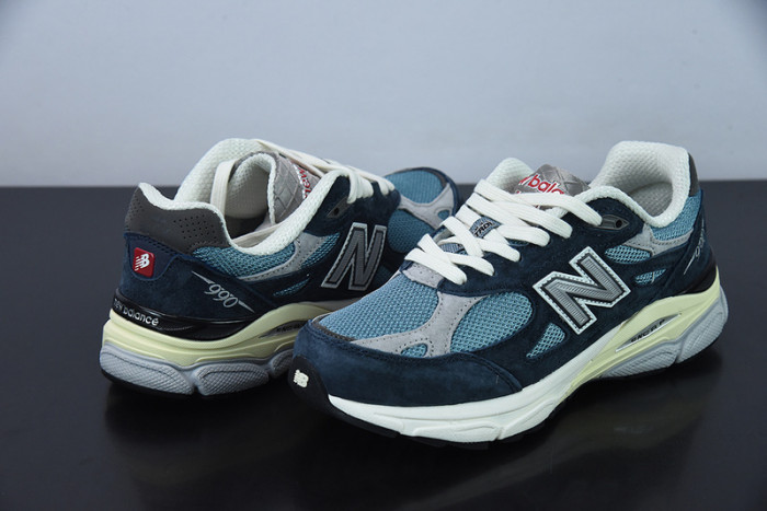 New Balance M990TE3