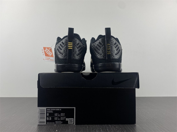 NIKE Kobe 11 Elite Low 