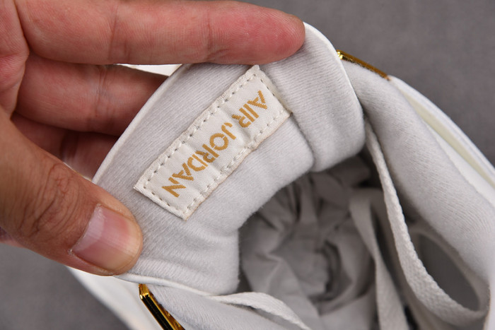 Air Jordan 4 WMNS "Sail" AQ9129-170