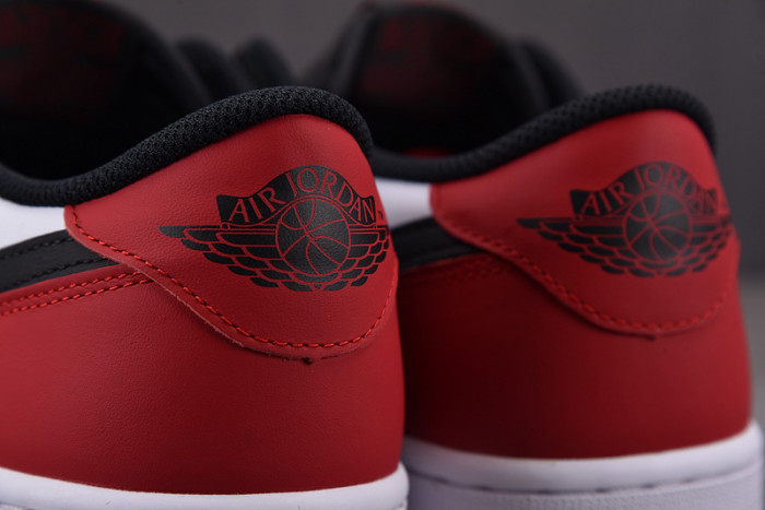 Air Jordan 1 Low OG “Black Toe” CZ0790-106