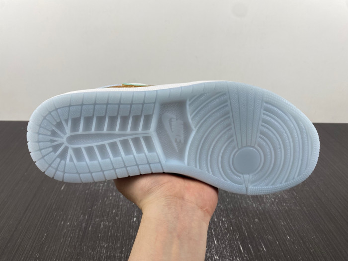 Air Jordan 1 Low SE Emerald Rise FN8899-131