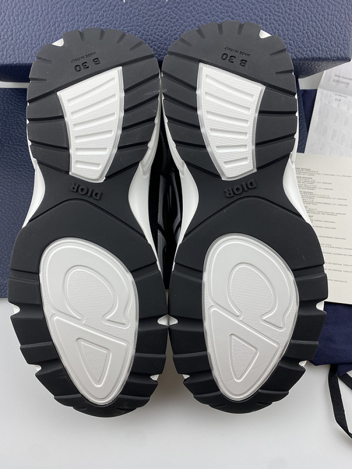 DIO B30 LowTop Sneaker