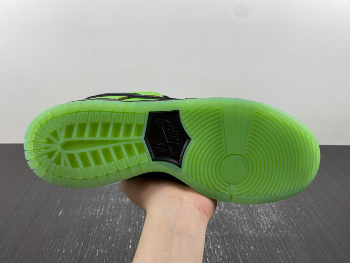 The Powerpuff Girls x Nike SB Dunk Low “Buttercup” FZ8319-300