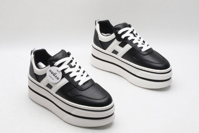 HOGAN SNEAKERS