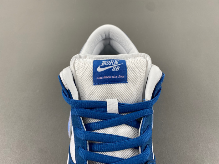 Born x Raised x Nike SB Dunk Low FN7819-400