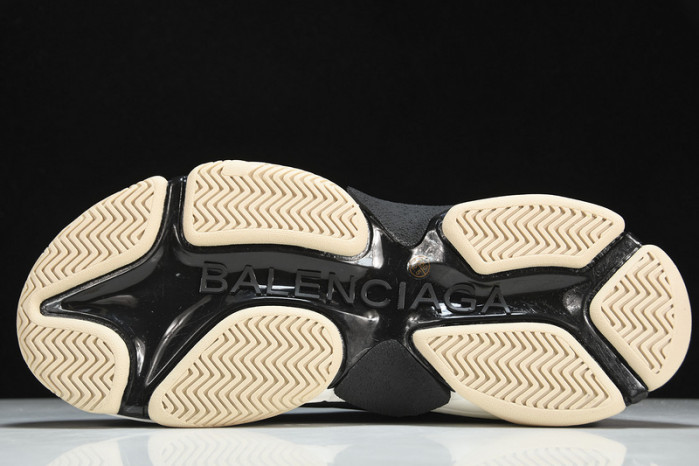 BLCG SNEAKER TRIPLE.S.