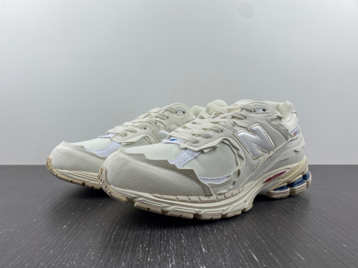 New Balance 2002R M2002RDC