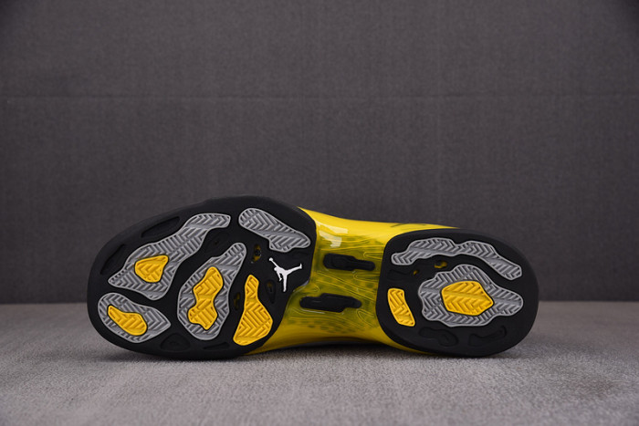 AIR JORDAN 17 RETRO LOW SP "LIGHTNING" - FJ0395-100