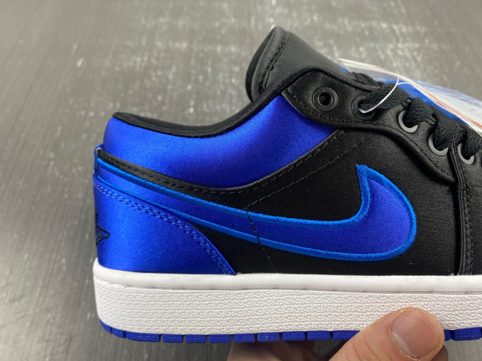 Air Jordan 1 Low Satin Royal 921193-007