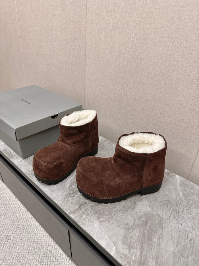 Ba1en*iaga Brown Alaska Fur Bootie