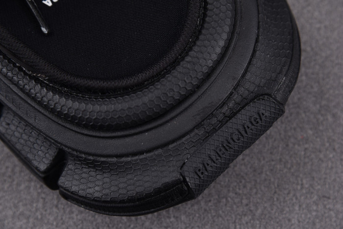 Ba1en*iaga 3XL mules